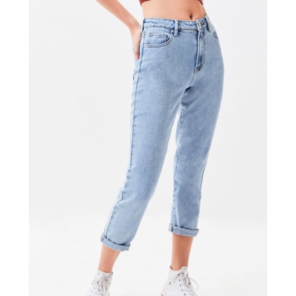MOM JEANS !! NWOT